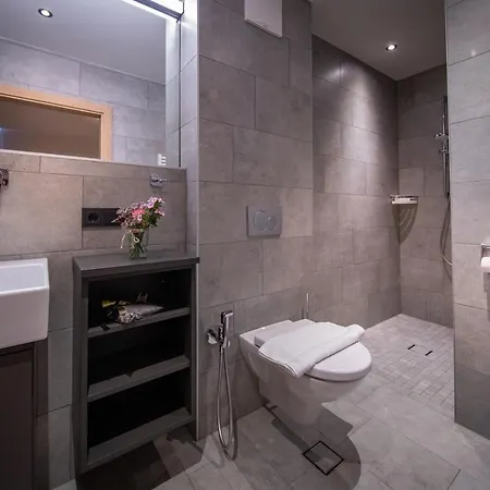 Sunny In - Out - Self Check-in شقة