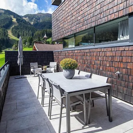 Sunny In - Out Self Check In Apartament Zell am See