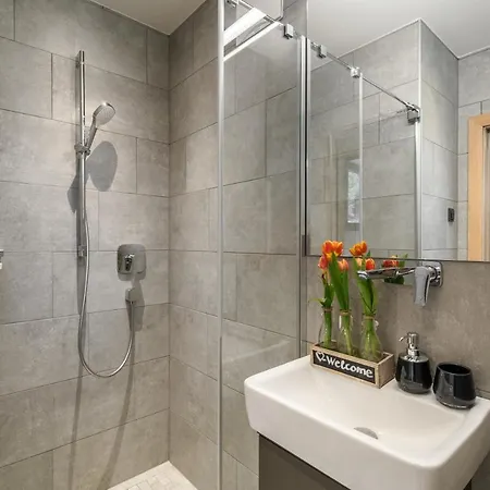 Апартаменты Sunny In - Out - Self Check-in