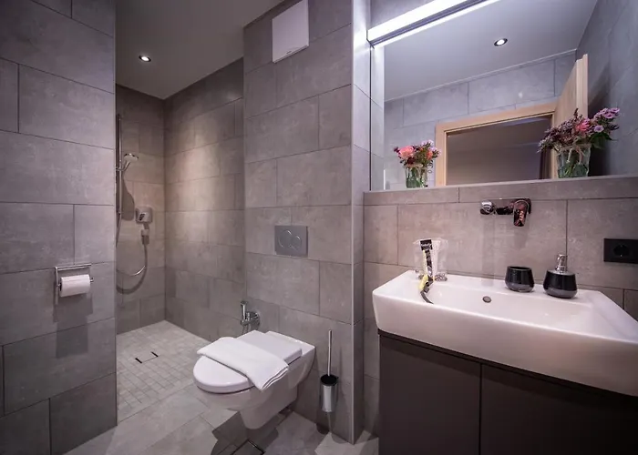 Sunny In - Out - Self Check-in *