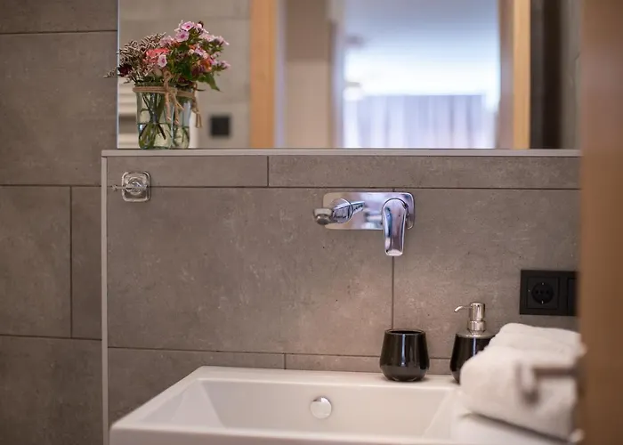 Sunny In - Out - Self Check-in Apartman *