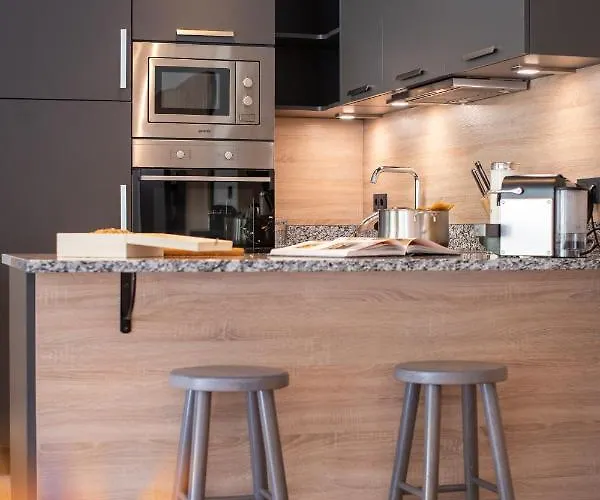 Sunny In - Out - Self Check-in Lejlighed *