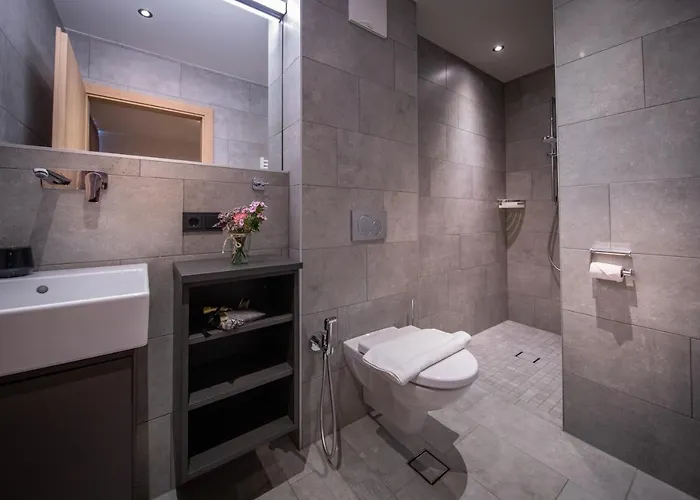 Sunny In - Out - Self Check-in Apartman