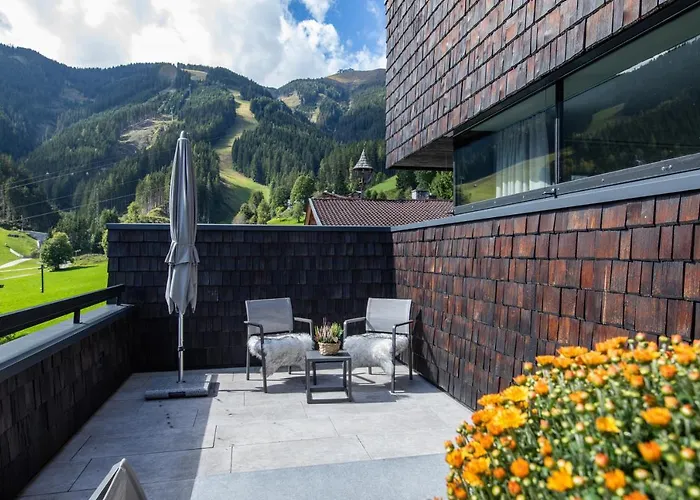 Sunny In - Out - Self Check-in